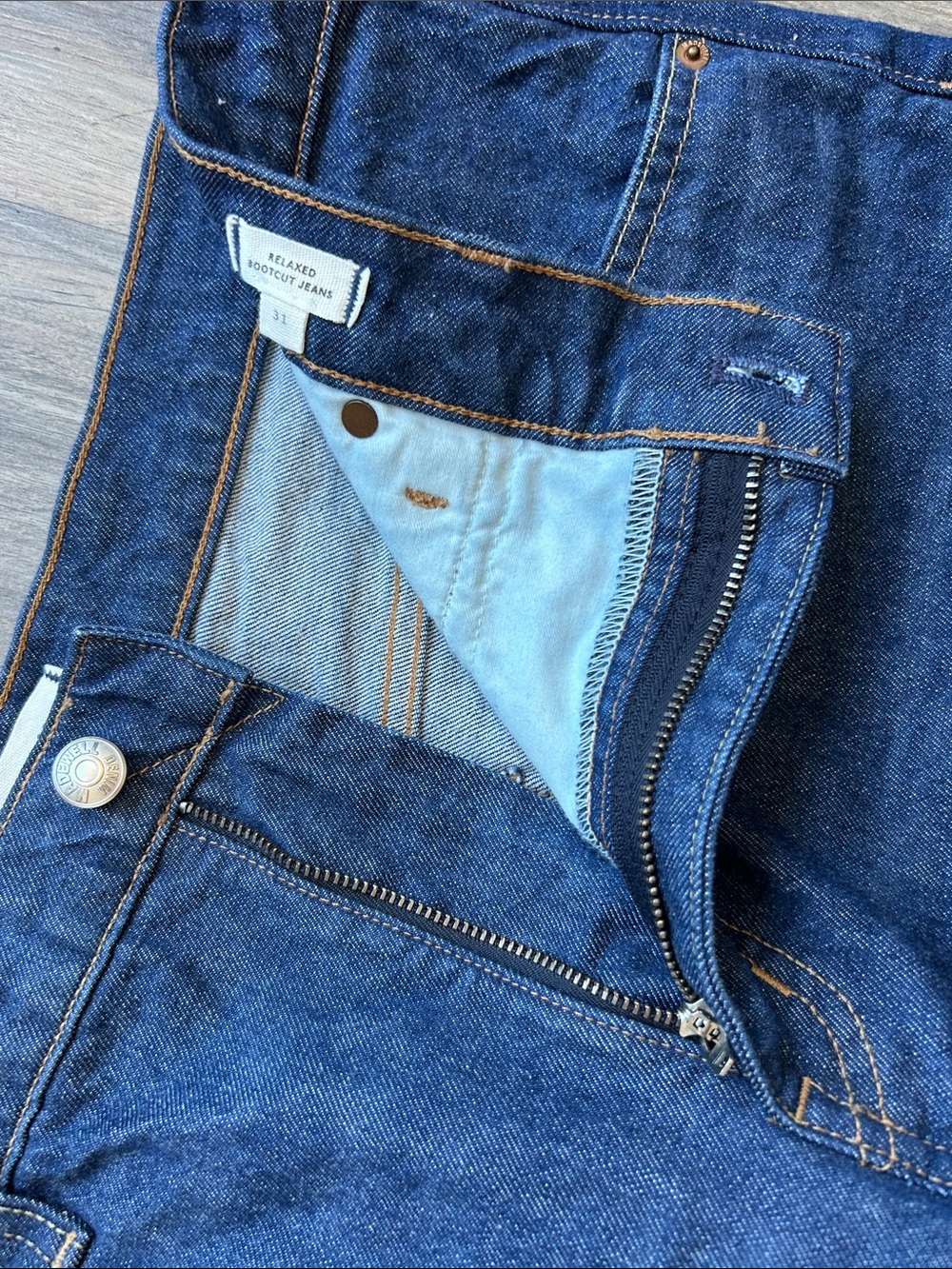 NWOT Madewell Relaxed Bootcut Jeans - Picture 6 of 10